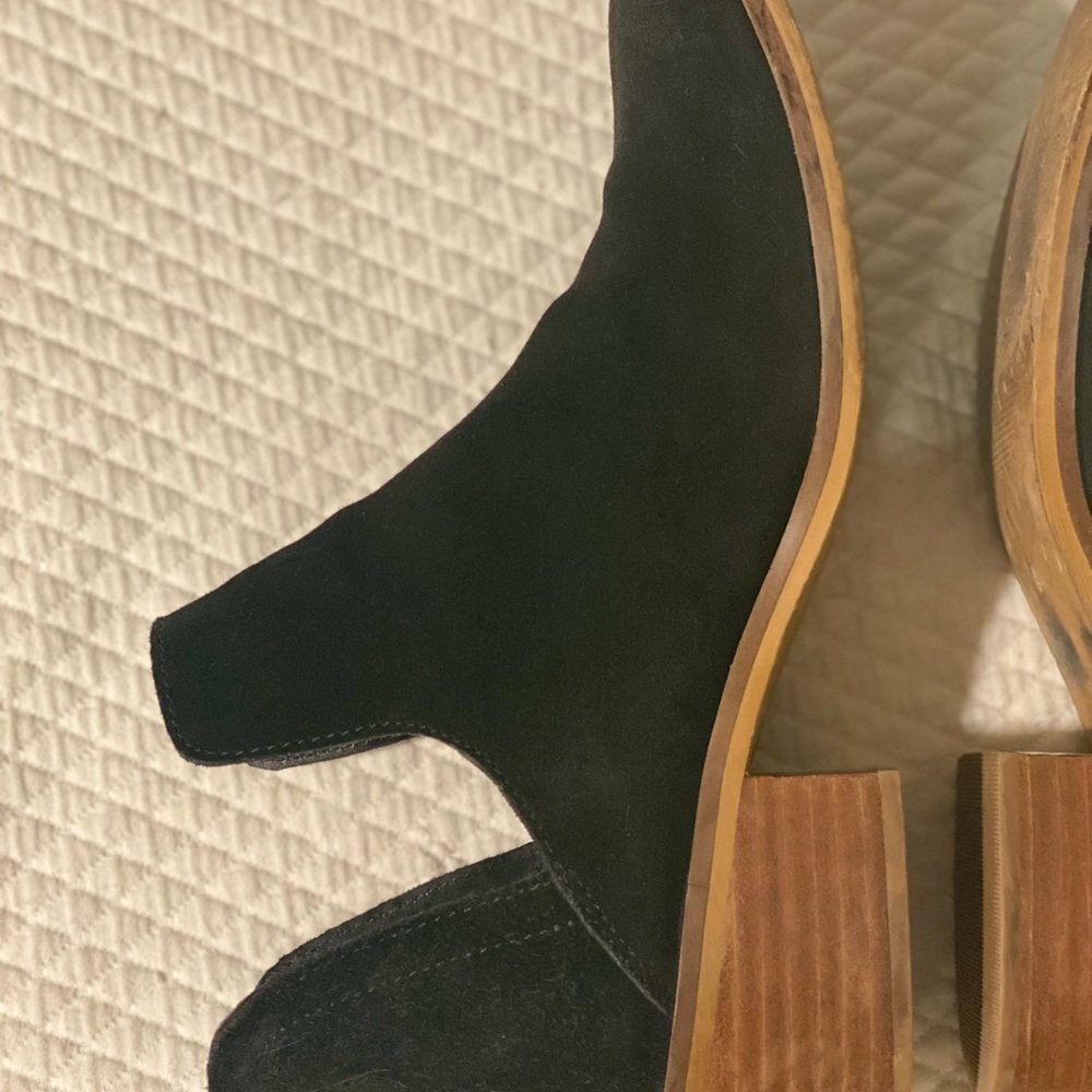 Steve Madden Lancaster Black Suede Booties
